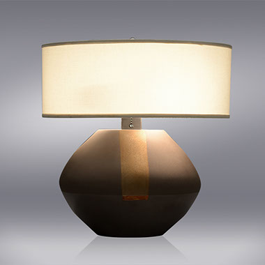 Gold/Platinum dinnerware 18 large